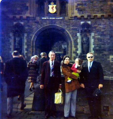 scotland1971papchrismedad.jpg